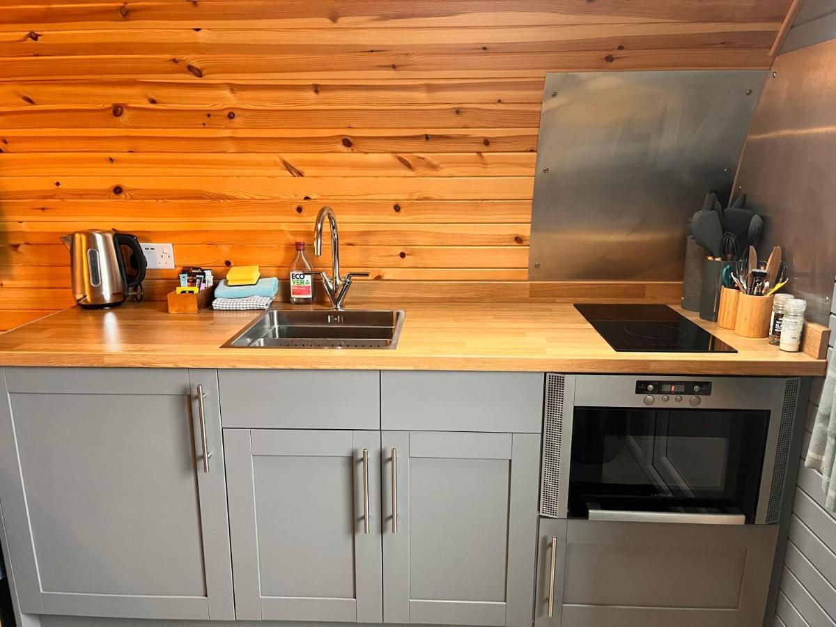 Sea Breeze Pod Apartment Fort William Luaran gambar